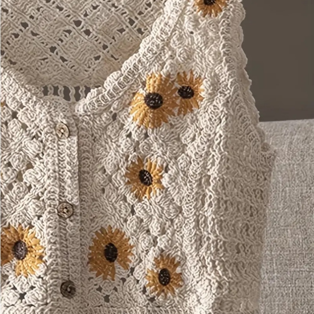 Sunflower Crochet Knit Vest Retro Boho Festival Crop Top Size Small - Picture 11 of 12